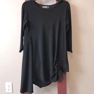 Sympli asymmetric long tunic top.